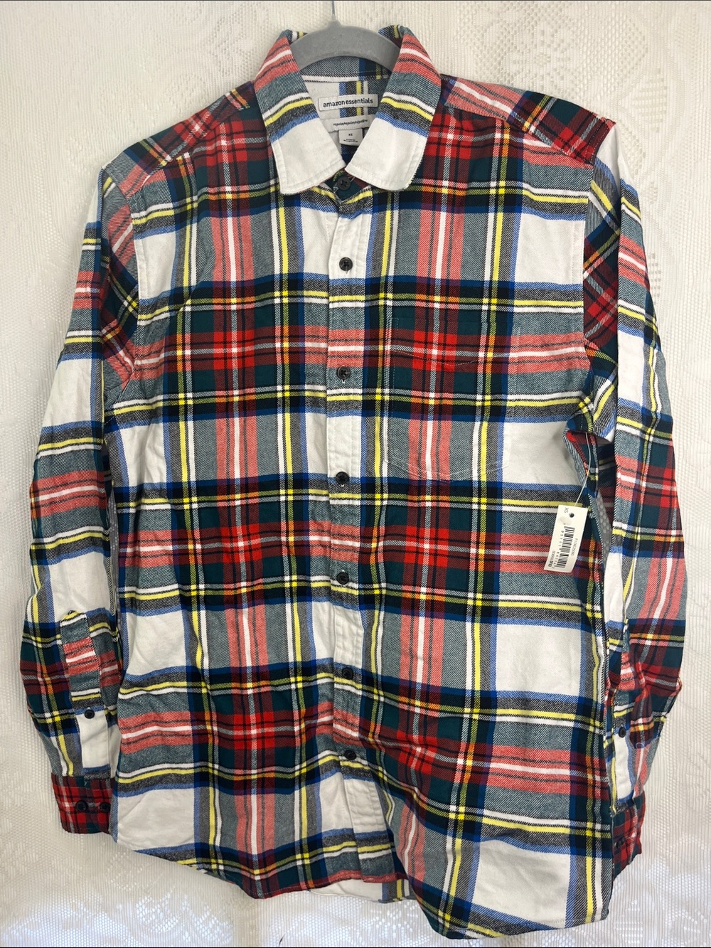 😻5 for$15😻Amazon Essentials Men’s Plaid Button-Down Shirt NWT XS